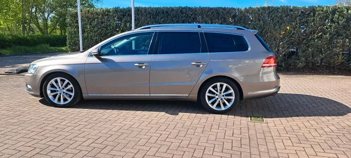 Gebraucht VW Passat 140 PS (102 kW) 2011 Braun Kombi