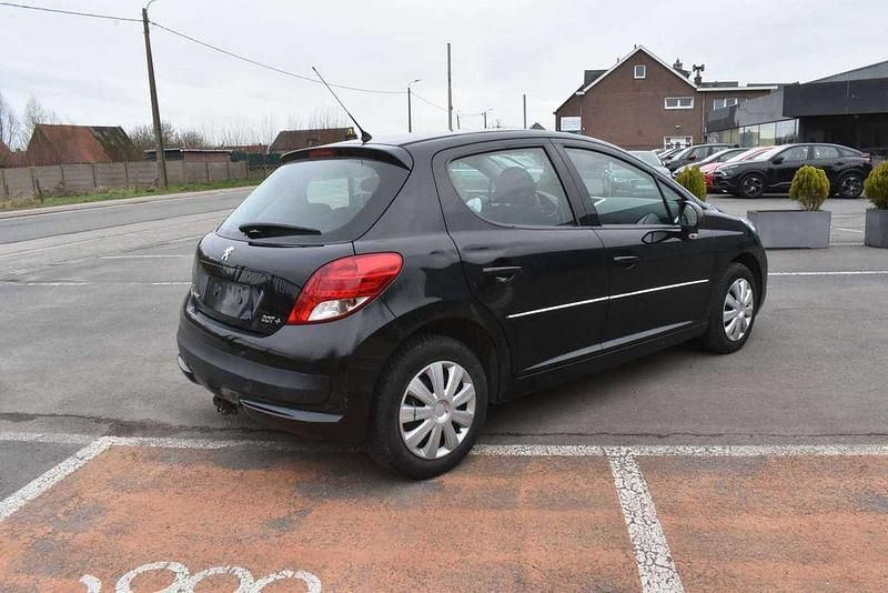 Gebraucht Peugeot 207 68 PS (50 kW) 2014 Schwarz Cabrio