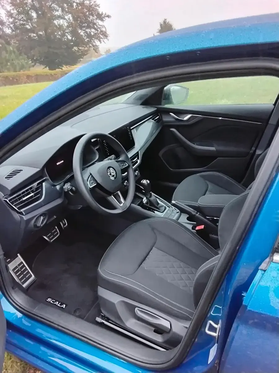 Gebraucht Skoda Scala 150 PS (110 kW) 2020 Blau Kleinwagen