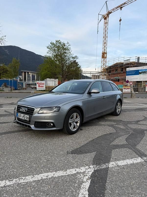Używany Audi A4 180 KM (132 kW) 2009 Szary Kombi