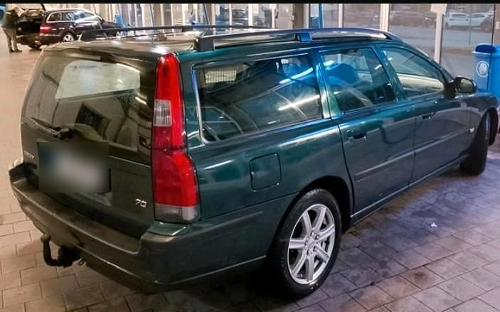 Gebraucht Volvo V70 163 PS (119 kW) 2001 Grün Kombi