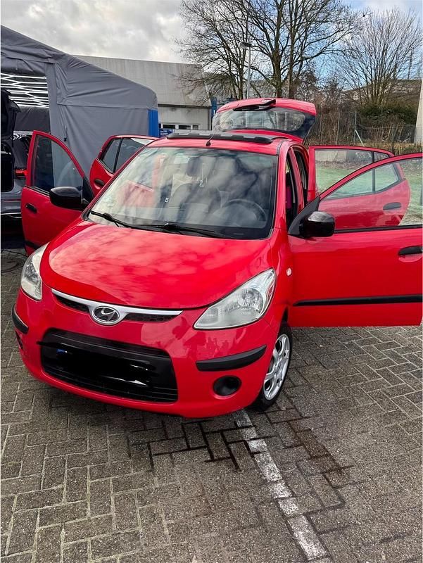 Rot Gebraucht 2010 Hyundai i10 Kleinwagen | 2.400 € - Bild 1/4