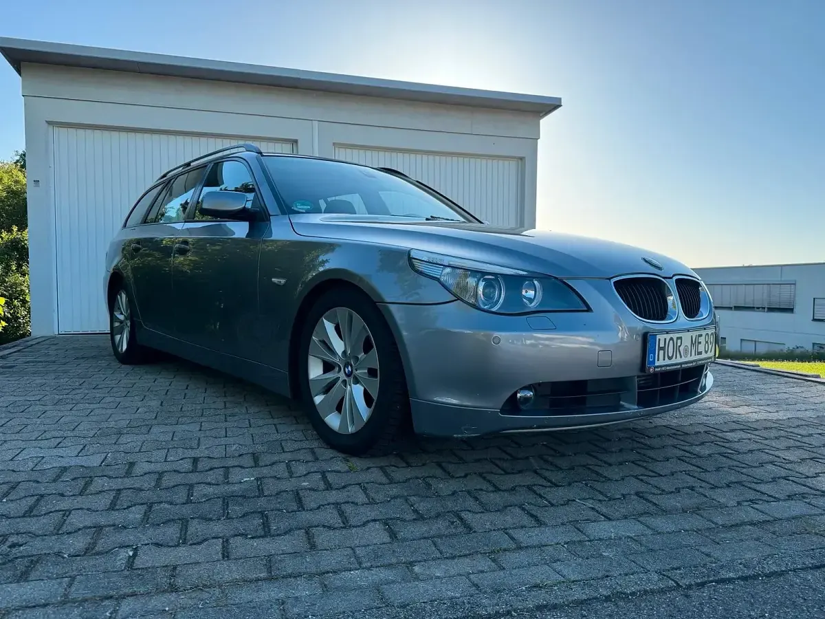 Gebraucht BMW 525 177 PS (130 kW) 2009 Grau Kombi