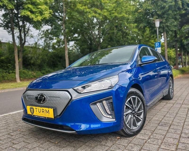 Blau Gebraucht 2021 Hyundai Ioniq 6 Trend Limousine | 16.490 € (Superpreis) - Bild 1/4