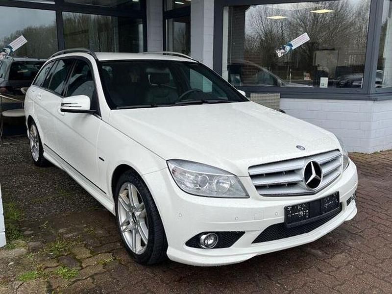 Gebraucht Mercedes C180 156 PS (114 kW) 2009 Weiß Kombi