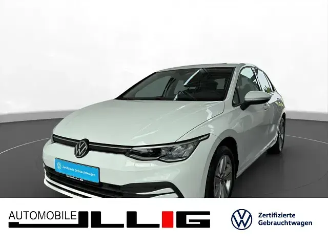 Gebraucht VW Golf VIII Life 110 PS (80 kW) 2022 Limousine