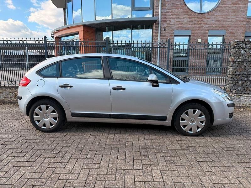 Gebraucht Citroën C4 Style 109 PS (80 kW) 2008 Silber Limousine