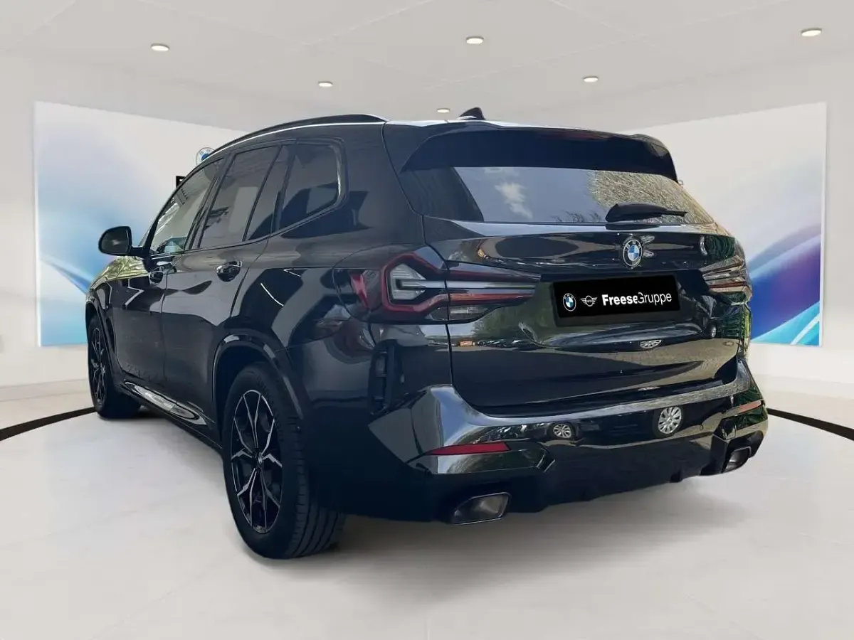 Używany BMW X3 Performance 190 KM (139 kW) 2024 Czarny SUV