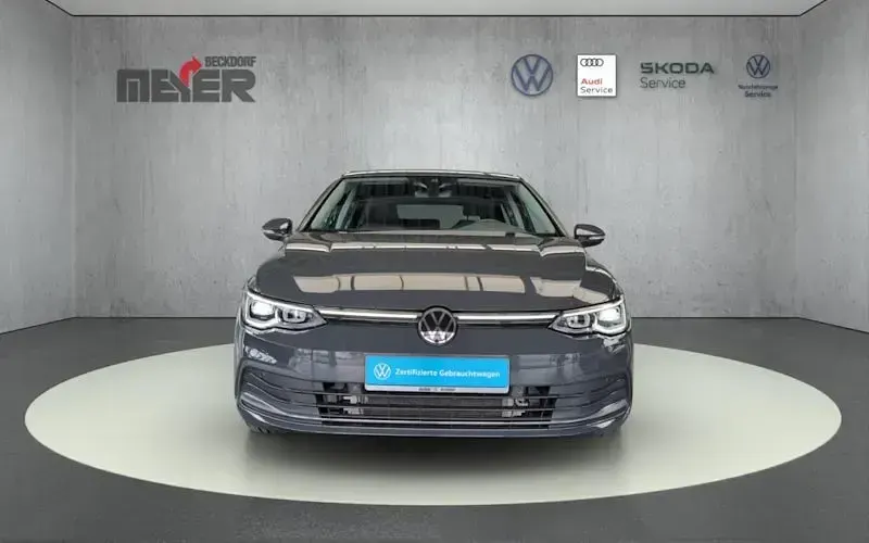 Gebraucht VW Golf VIII Style 204 PS (150 kW) 2022 Uranograu Limousine