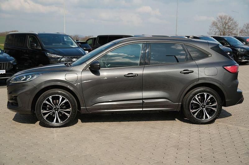 Gebraucht Ford Kuga ST-Line 224 PS (164 kW) 2022 Grau SUV