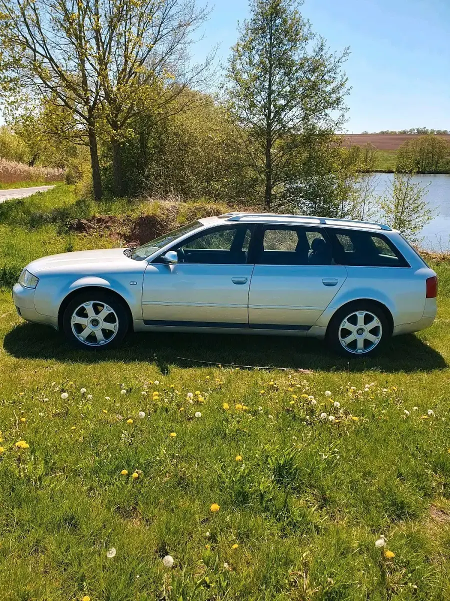 Second-hand Audi S6 340 CP (250 kW) 2000 Argintiu Break