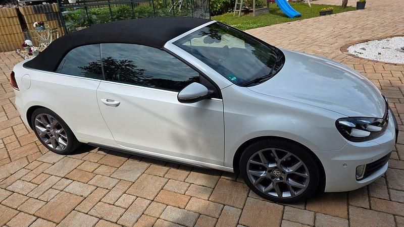 Weiß Gebraucht 2015 VW Golf Cabriolet GTI Cabrio | 15.100 € (Etwas zu teuer) - Bild 1/4
