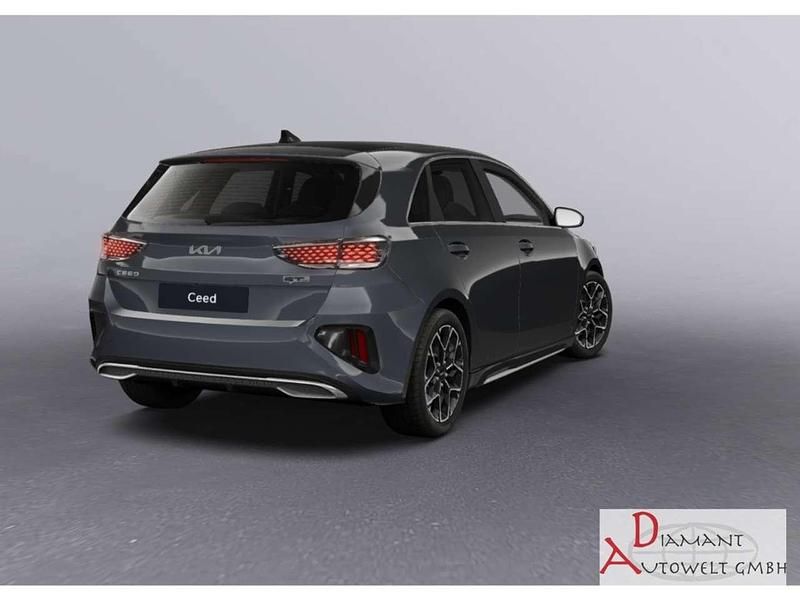 Neu Kia Ceed GT GT-Line 140 PS (102 kW) 2026 Pentametal metallic Limousine