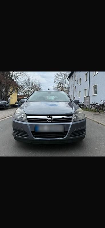 Gebraucht Opel Astra 105 PS (77 kW) 2007 Kleinwagen