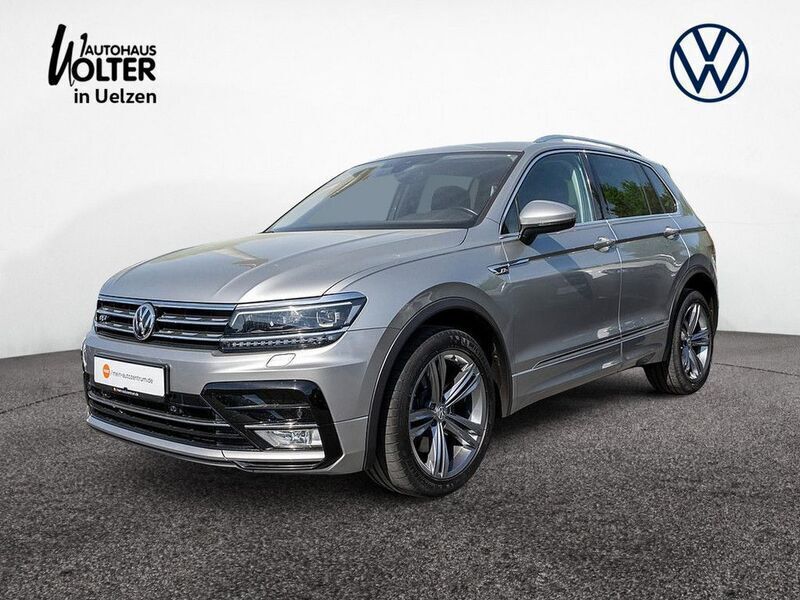 Tungsten silver Gebraucht 2016 VW Tiguan Highline SUV | 24.460 € - Bild 1/4