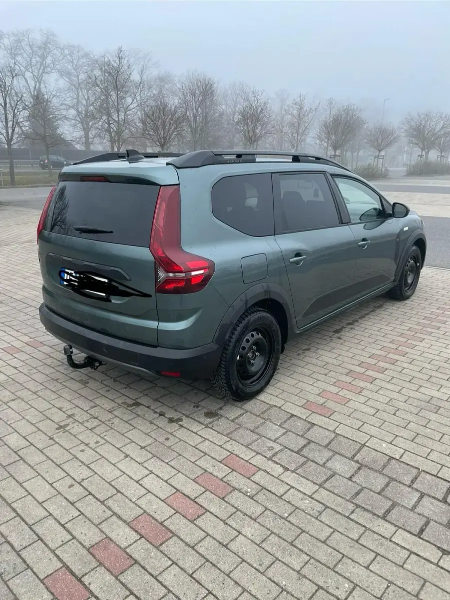 Gebraucht Dacia Jogger Extreme 91 PS (66 kW) 2023 Grün Van / Kleinbus