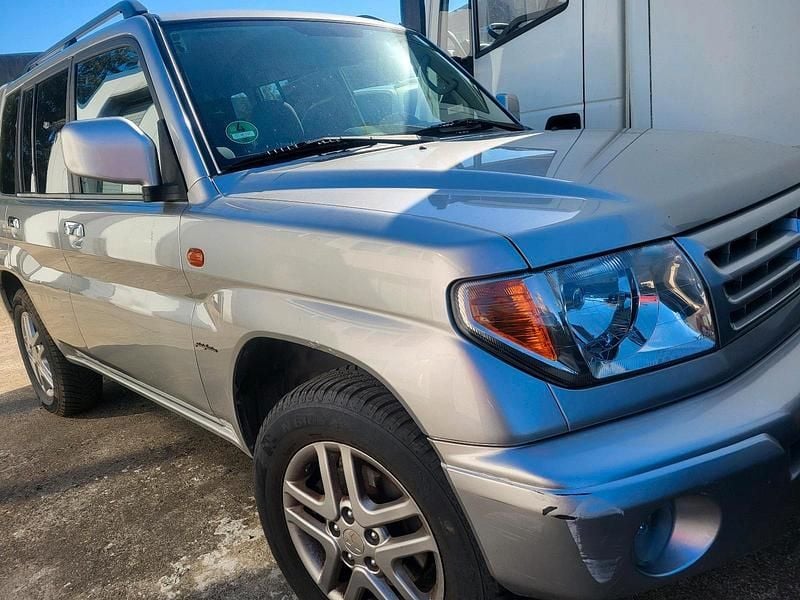 Grau Gebraucht 2003 Mitsubishi Pajero SUV | 3.950 € (Fairer Preis) - Bild 1/4