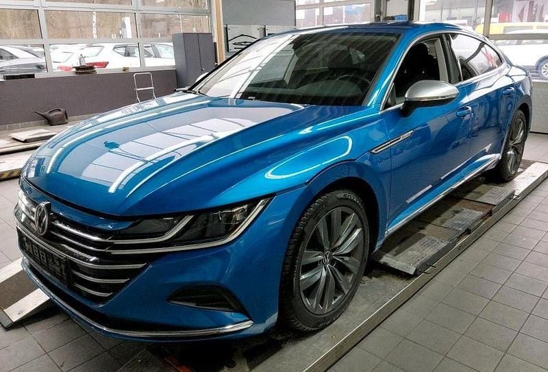 Gebraucht VW Arteon Elegance 190 PS (139 kW) 2022 Blau Limousine
