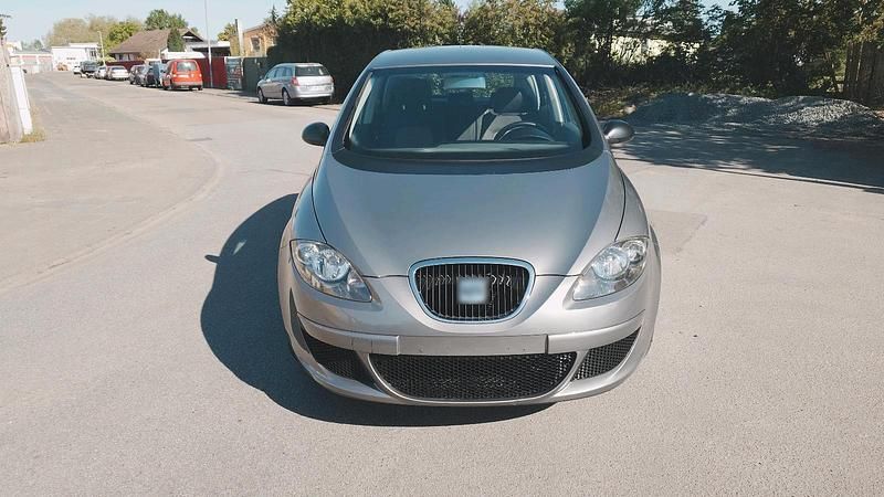 Occasion Seat Altea 102 ch (75 kW) 2005 Gris Monospace