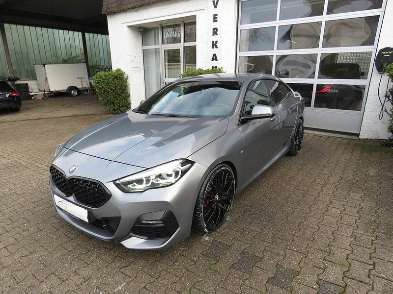 Gebraucht BMW 220 M Sport 190 PS (139 kW) 2022 Grau Coupé