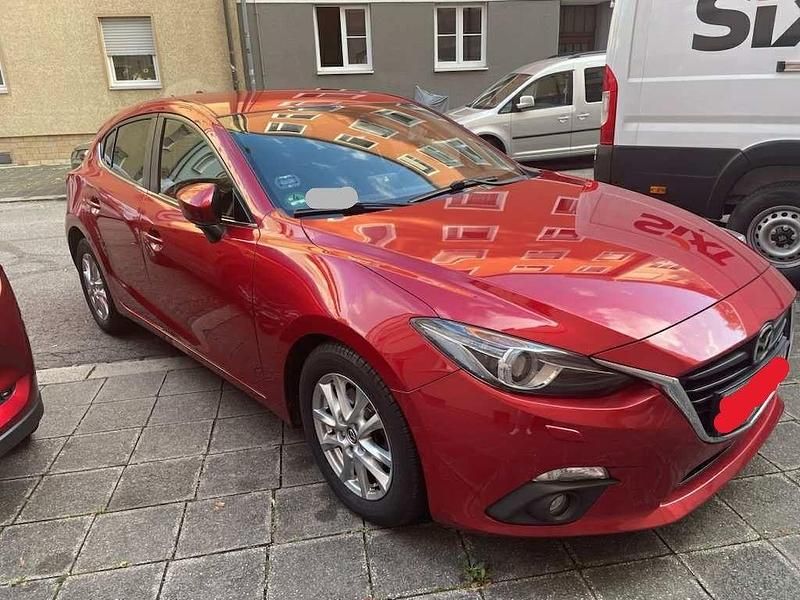Gebraucht Mazda 3 Center-Line 120 PS (88 kW) 2015 Rot Limousine