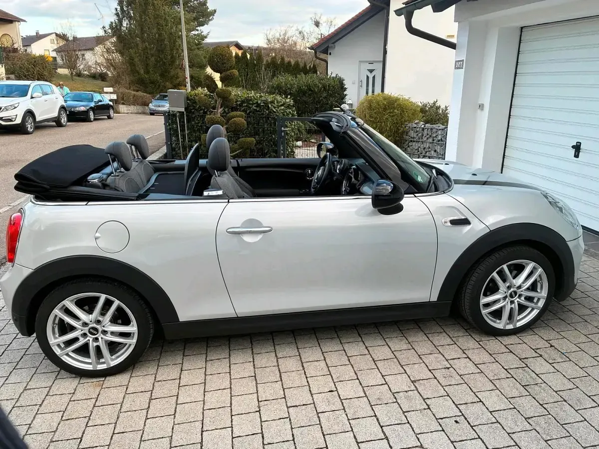 Gebraucht Mini Cooper Cabriolet 136 PS (100 kW) 2016 Silber Cabrio
