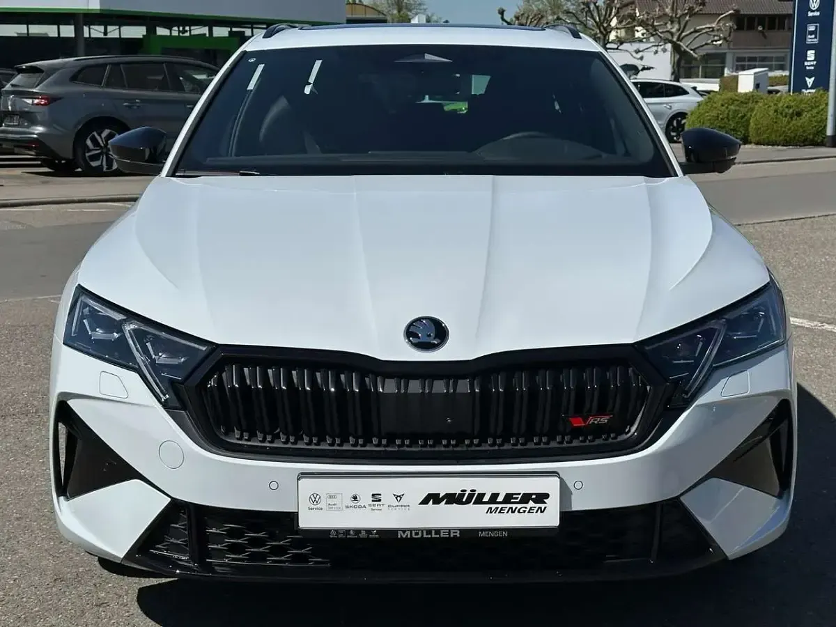 Neu Skoda Octavia RS 265 PS (194 kW) 2025 Weiß Kombi