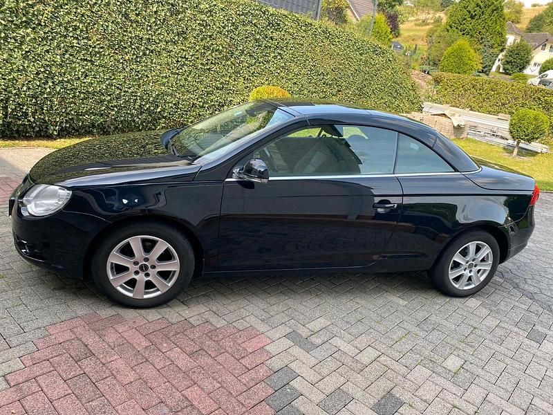 Gebraucht VW Eos 116 PS (85 kW) 2007 Schwarz Cabrio
