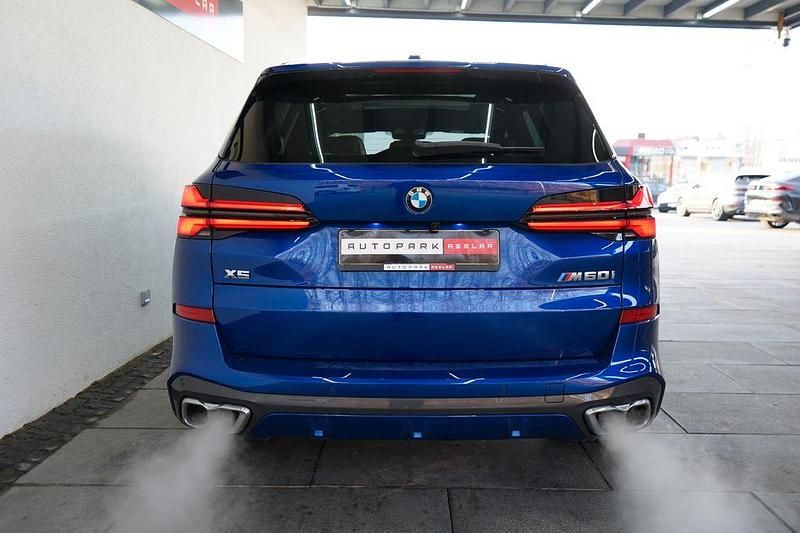 Gebraucht BMW X5 M Sport 530 PS (389 kW) 2024 Blau SUV