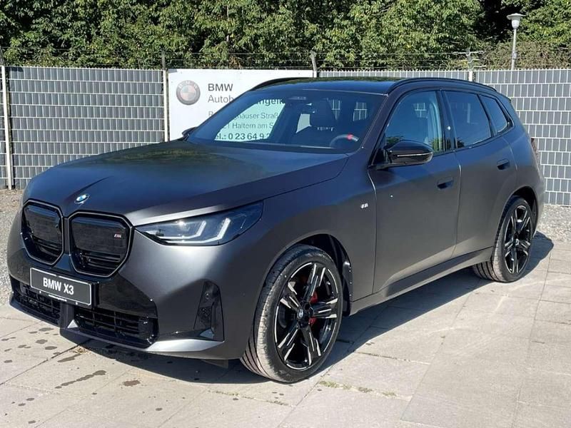 Grau Gebraucht 2025 BMW X3 Performance SUV | 83.990 € (Fairer Preis) - Bild 1/4