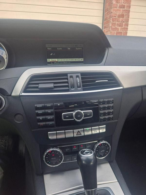 Gebraucht Mercedes C180 Elegance 156 PS (114 kW) 2014 Silber Kombi