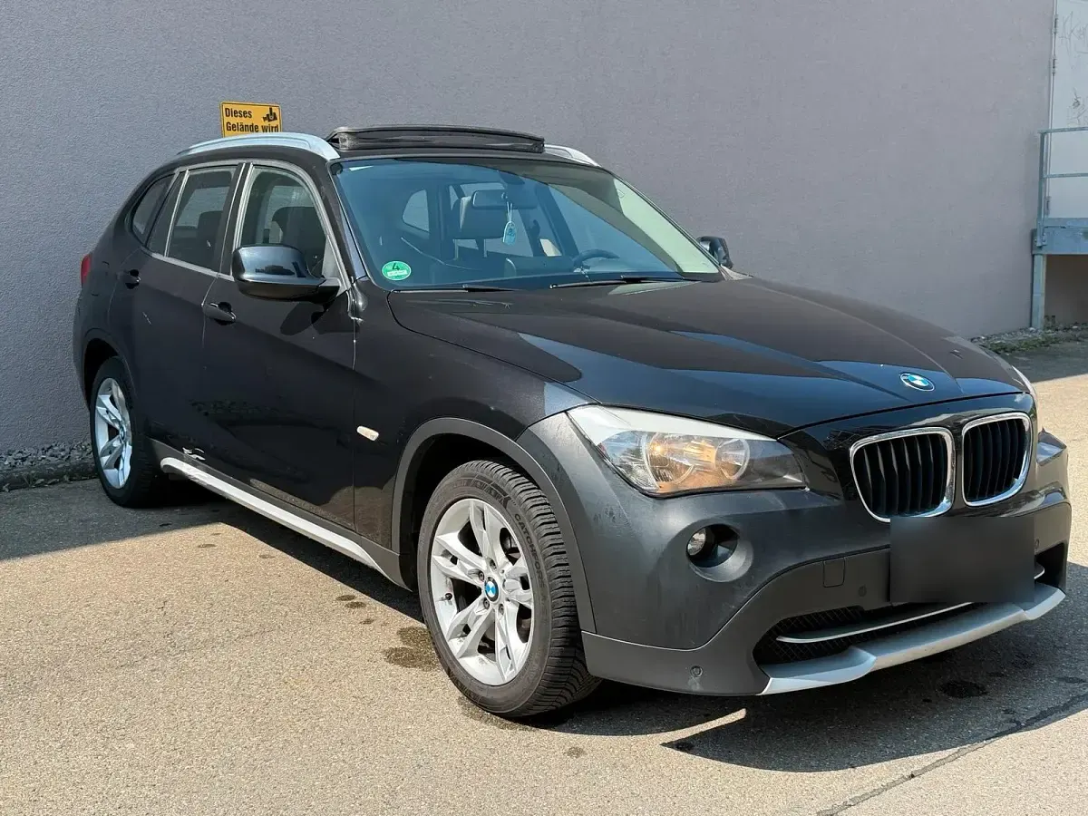 Gebraucht BMW X1 143 PS (105 kW) 2011 Schwarz SUV