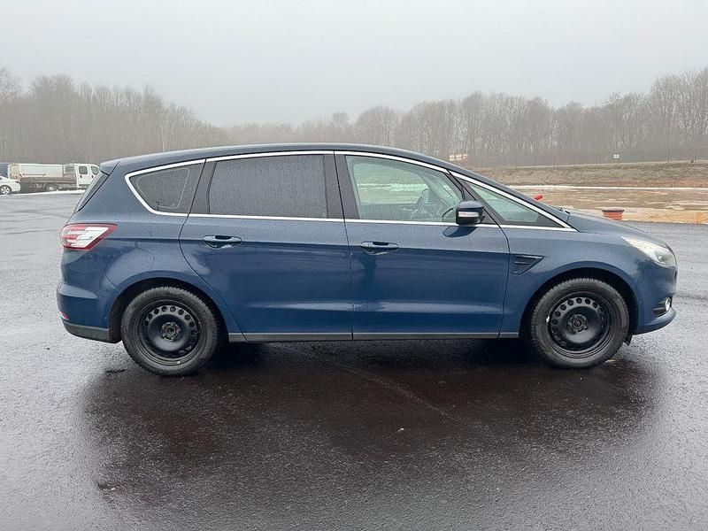 Gebraucht Ford S-MAX Business Edition 179 PS (131 kW) 2017 Blau Van / Kleinbus