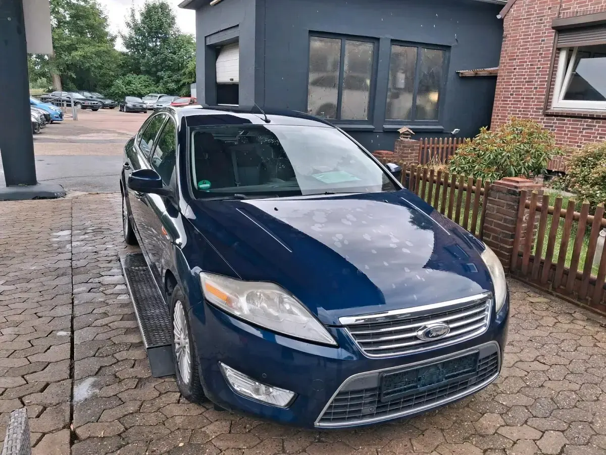 Gebraucht Ford Mondeo 145 PS (106 kW) 2007 Blau Limousine