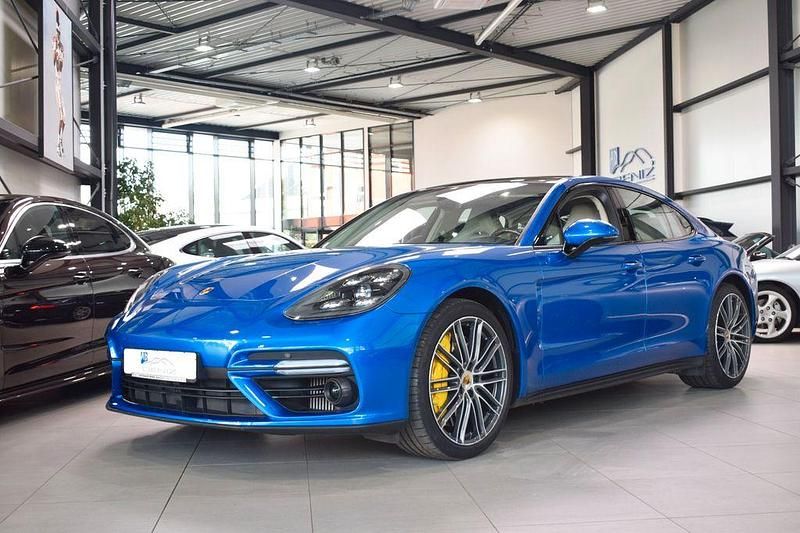 Blau Gebraucht 2017 Porsche Panamera Turbo Limousine | 63.899 € (Superpreis) - Bild 1/3