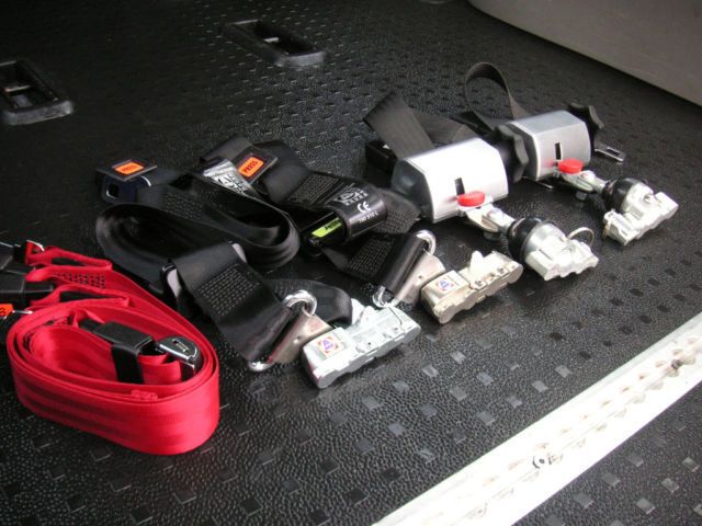 Gebraucht VW T5 102 PS (75 kW) 2012 Schwarz metallic Van