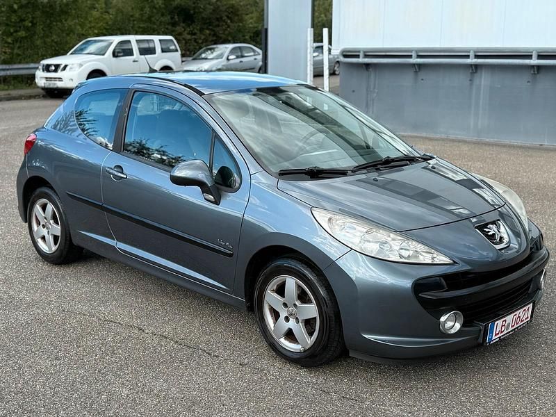 Grau Gebraucht 2009 Peugeot 207 Kleinwagen | 1.499 € (Etwas zu teuer) - Bild 1/4