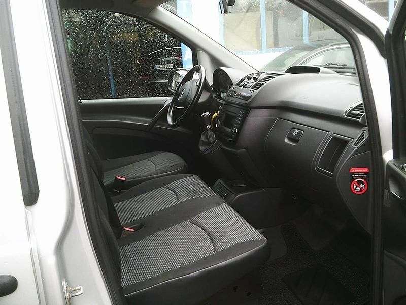 Gebraucht Mercedes Vito 163 PS (119 kW) 2012 Brillantsilber metallic Van
