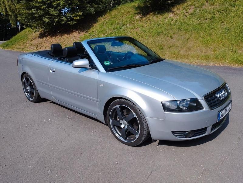 Silber Gebraucht 2002 Audi A4 Cabriolet Sport Cabrio | 2.950 € (Guter Preis) - Bild 1/4