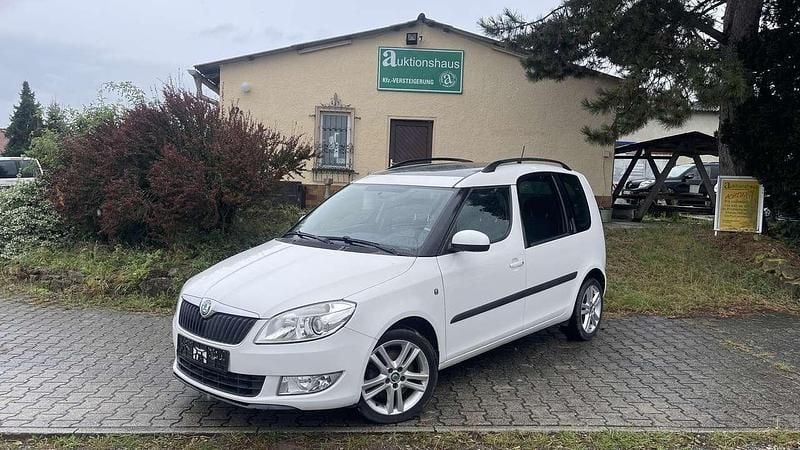 Bila candy/candyweiss Gebraucht 2012 Skoda Roomster Elegance Van / Kleinbus | 3.700 € (Superpreis) - Bild 1/4