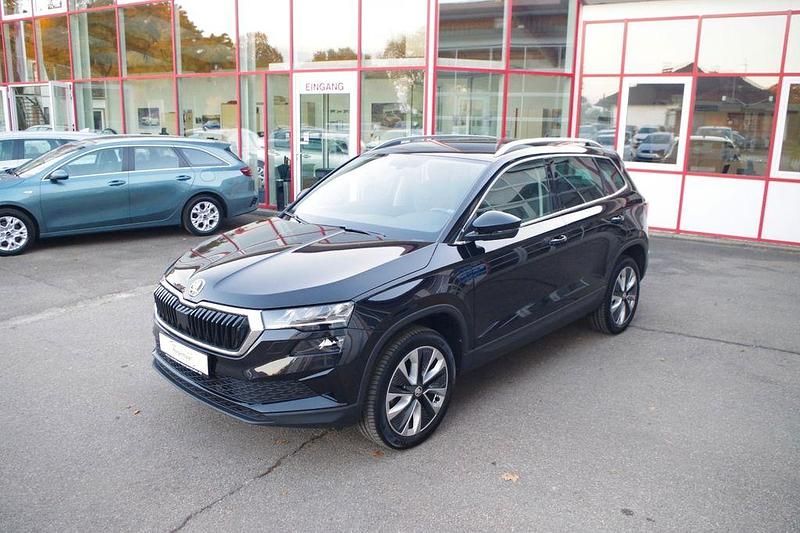 Schwarz Gebraucht 2022 Skoda Karoq Style SUV | 24.690 € (Guter Preis) - Bild 1/4