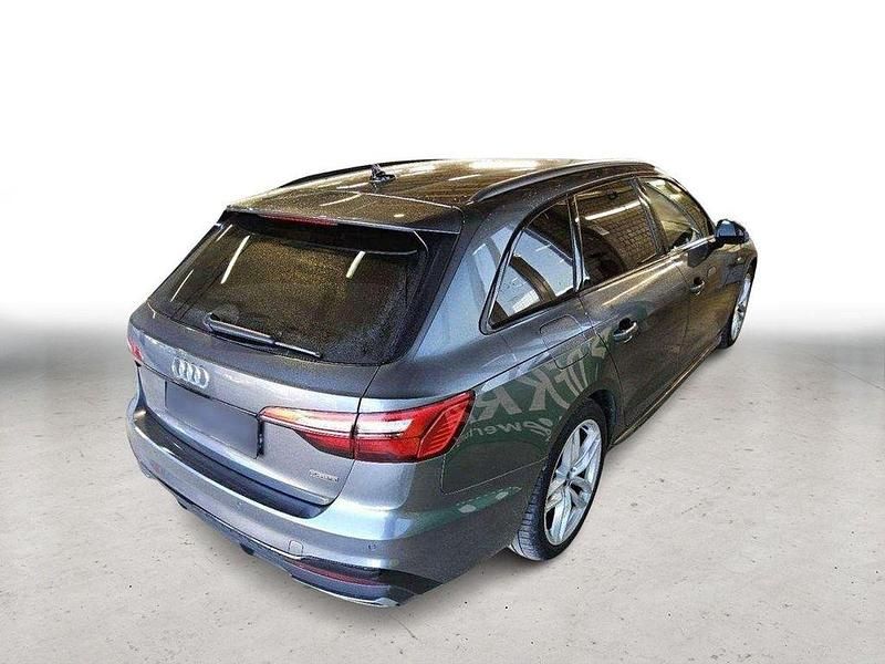 Gebraucht Audi A4 S-Line 204 PS (150 kW) 2023 Daytonagrau perleffekt Kombi