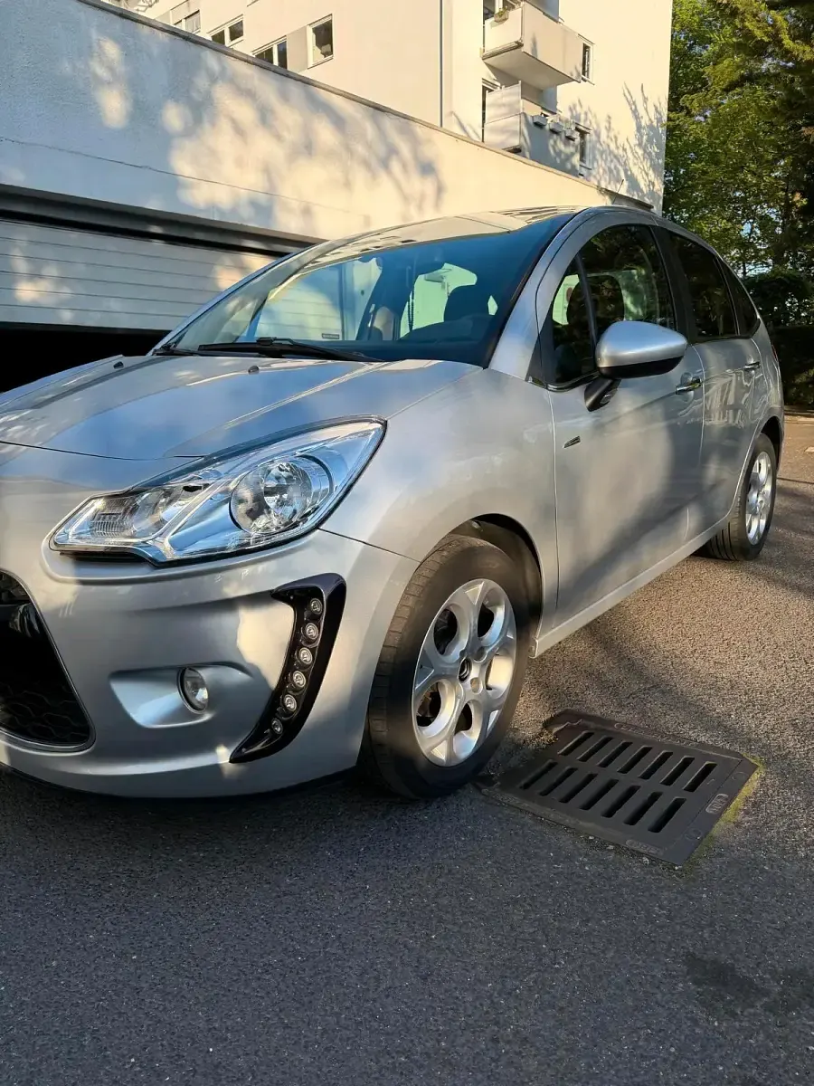 Used Citroën C3 95 HP (69 kW) 2012 Silver Hatchback