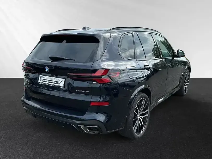 Gebraucht BMW X5 M Sport 489 PS (359 kW) 2025 Carbonschwarz metallic SUV