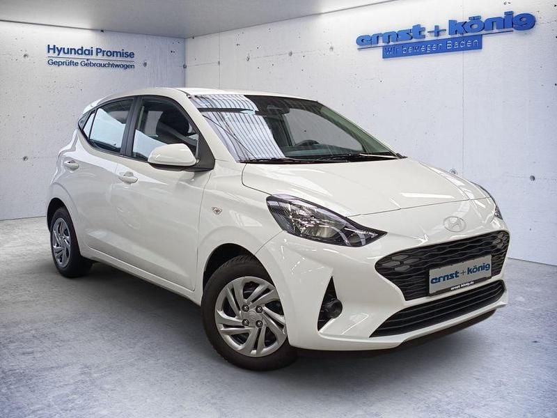 Gebraucht Hyundai i10 Select 63 PS (46 kW) 2025 Atlas white Kleinwagen