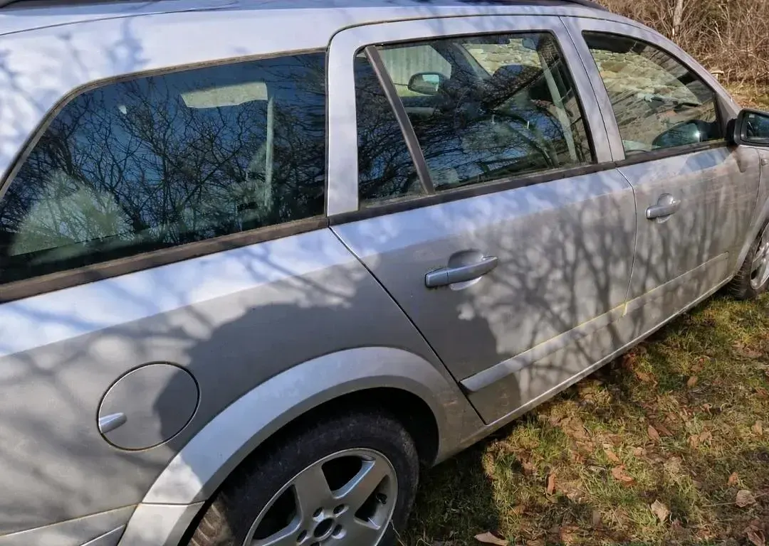 Gebraucht Opel Astra 77 PS (56 kW) 2005 Silber Kombi