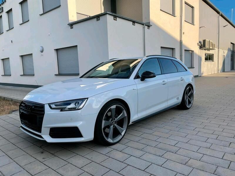 Weiß Gebraucht 2018 Audi A4 S-Line Kombi | 28.990 € - Bild 1/4