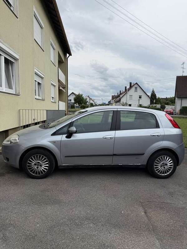 Gebraucht 2005 Fiat Grande Punto Dynamic Kleinwagen | 2.700 € (Fairer Preis) - Bild 1/4
