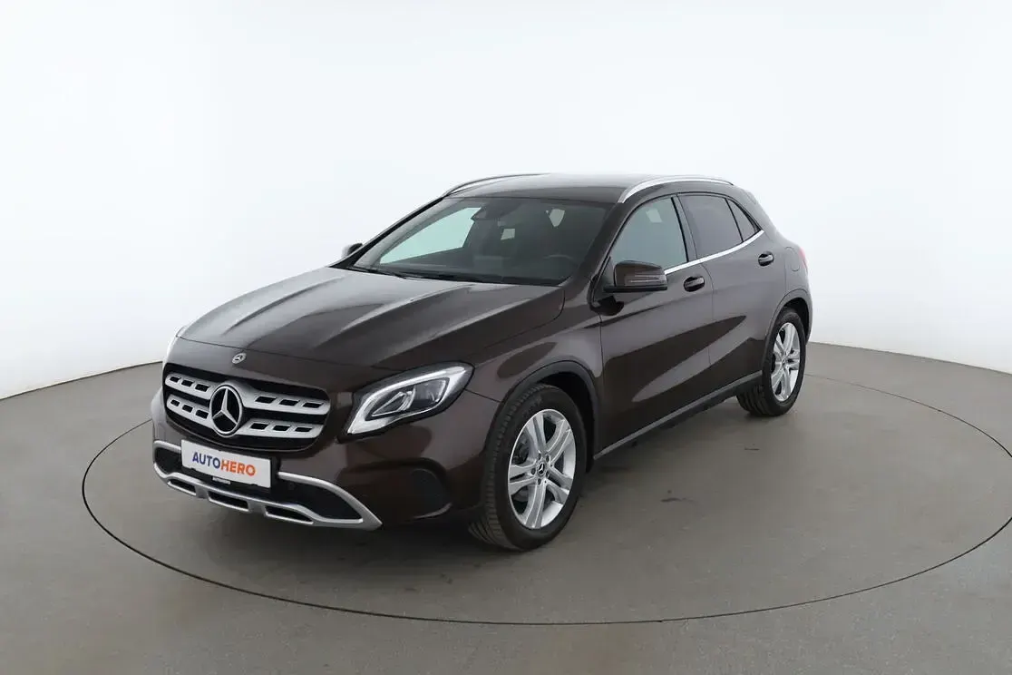 Gebraucht Mercedes GLA180 Urban 122 PS (89 kW) 2017 SUV