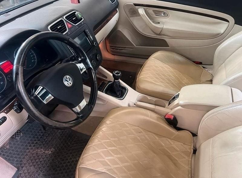 Second-hand VW Eos 150 CP (110 kW) 2006 Albastru Cabrio